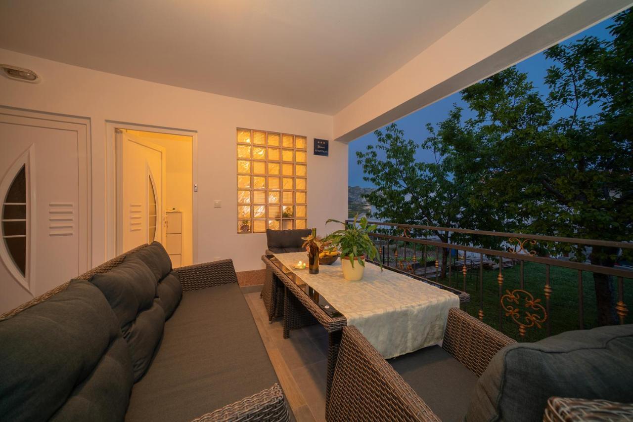 Apartman Karla Solin Exterior photo