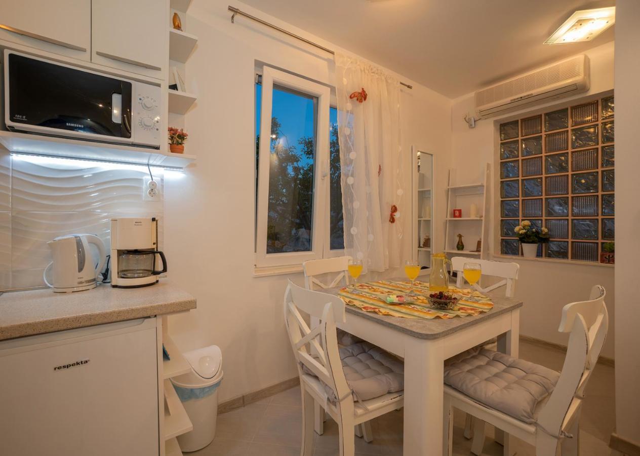Apartman Karla Solin Exterior photo