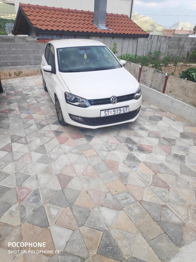 Apartman Karla Solin Exterior photo